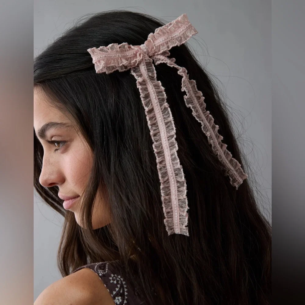 🆕 Pink Lace Ruffle Bow Hair Clip